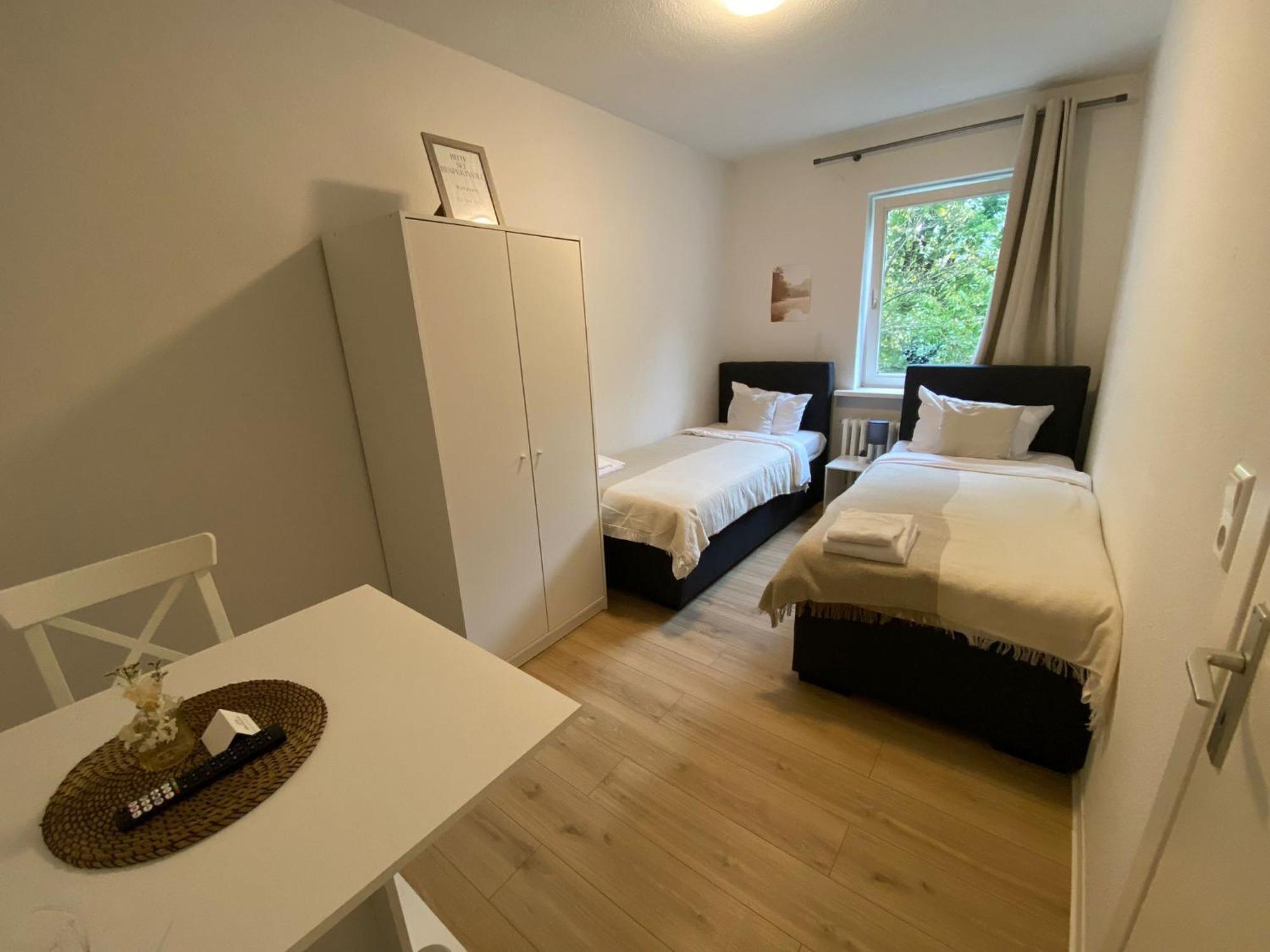 Zentrale 3-Zimmer Wohnung Mit Balkon - Perfekt Fuer Monteure Und Familien Neumünster Zewnętrze zdjęcie