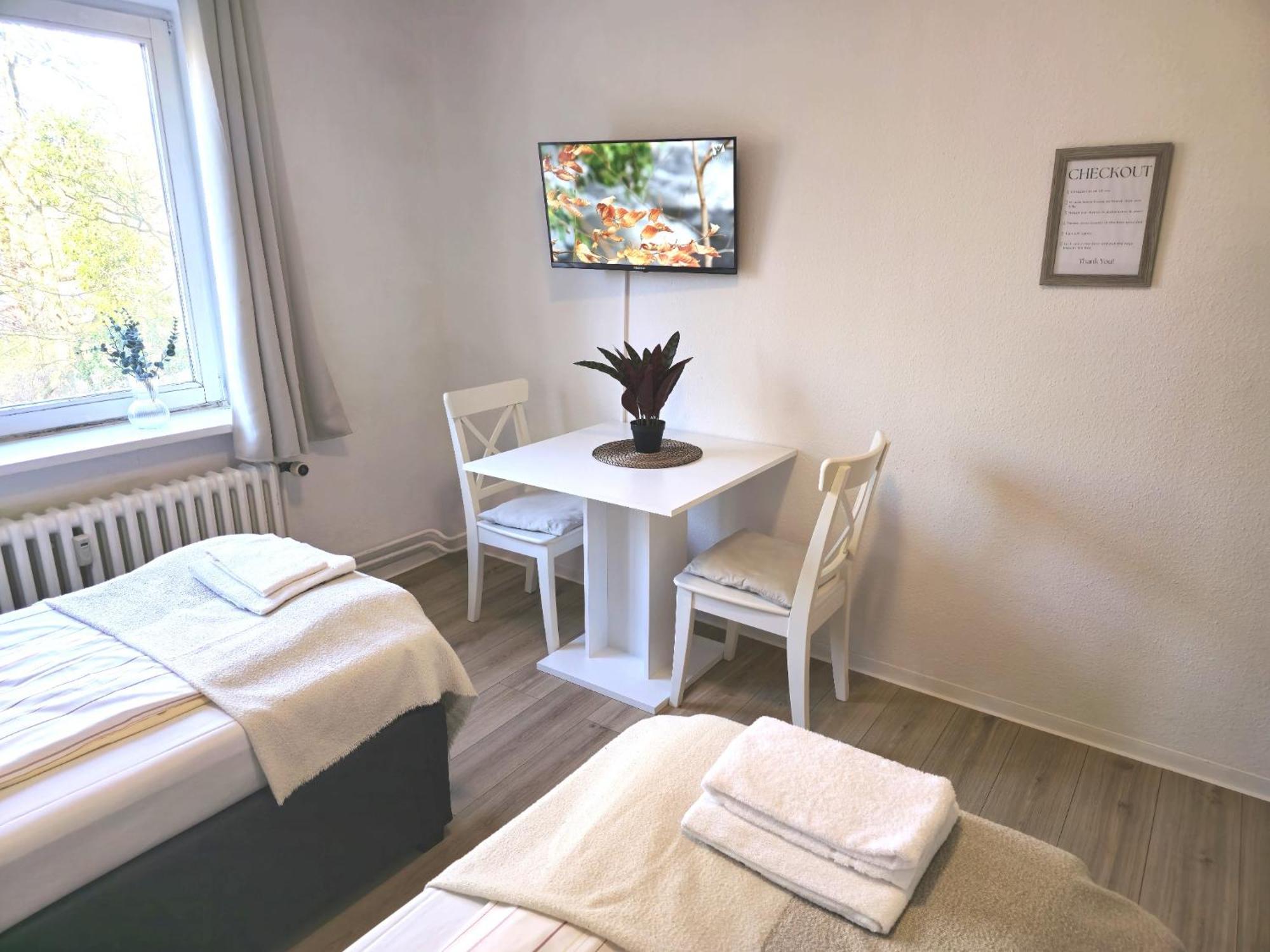 Zentrale 3-Zimmer Wohnung Mit Balkon - Perfekt Fuer Monteure Und Familien Neumünster Zewnętrze zdjęcie