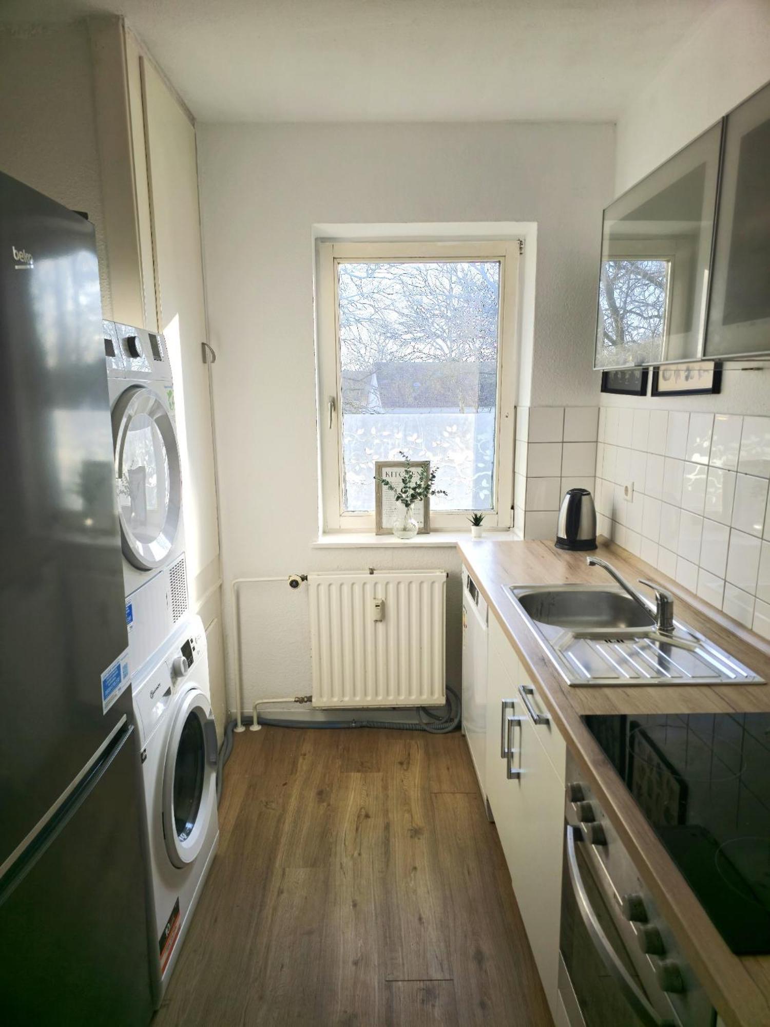 Zentrale 3-Zimmer Wohnung Mit Balkon - Perfekt Fuer Monteure Und Familien Neumünster Zewnętrze zdjęcie